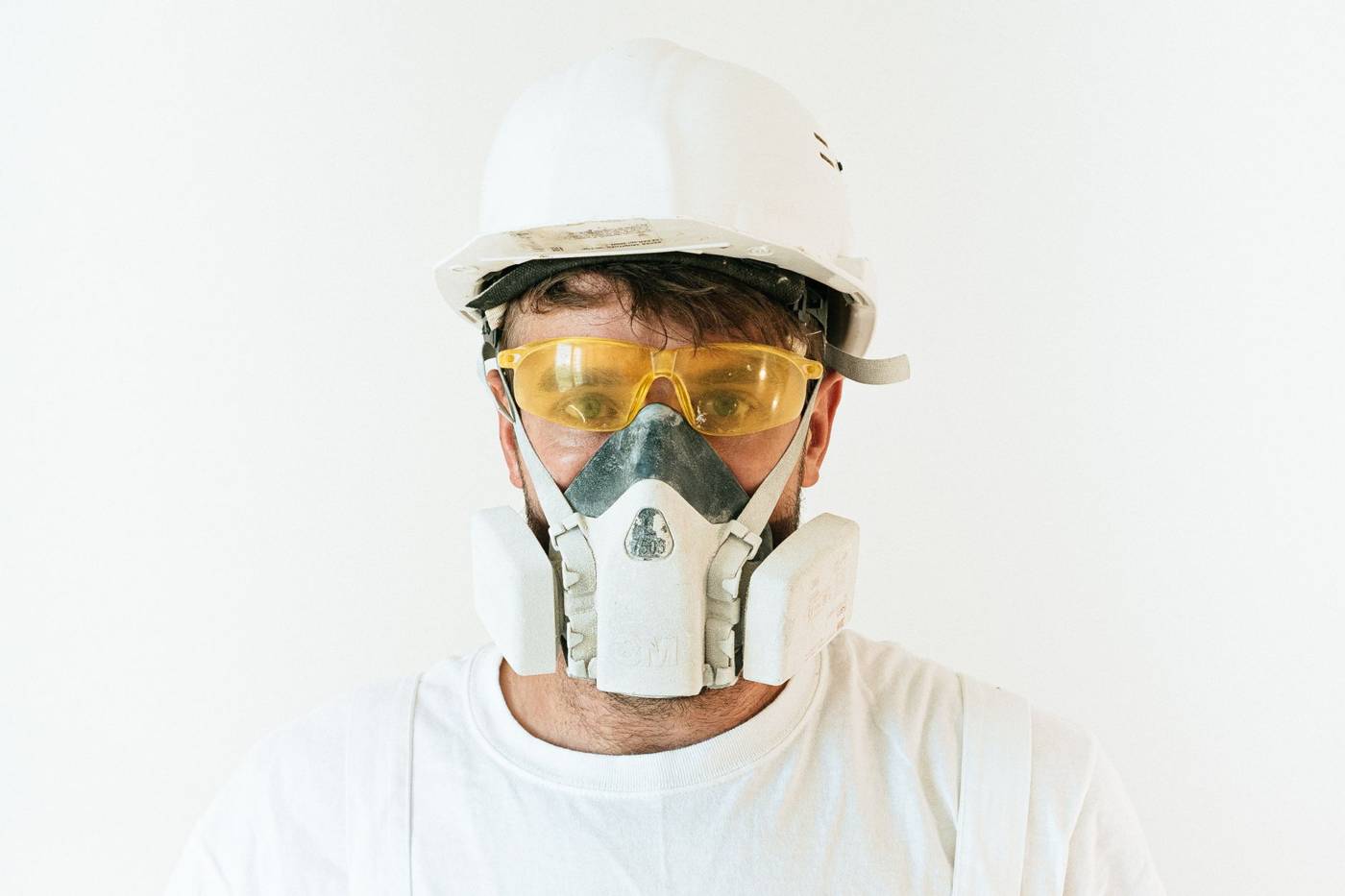A clear look at what drives asbestos exposure risk, from occupation and military service to household contact, aging…