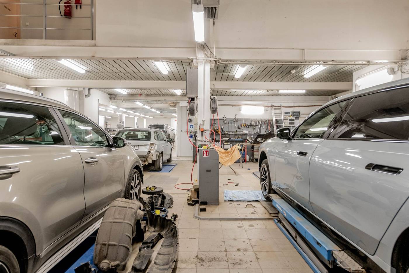 For decades, brake pads and clutch linings contained asbestos, putting mechanics at risk of inhaling fibers linked…