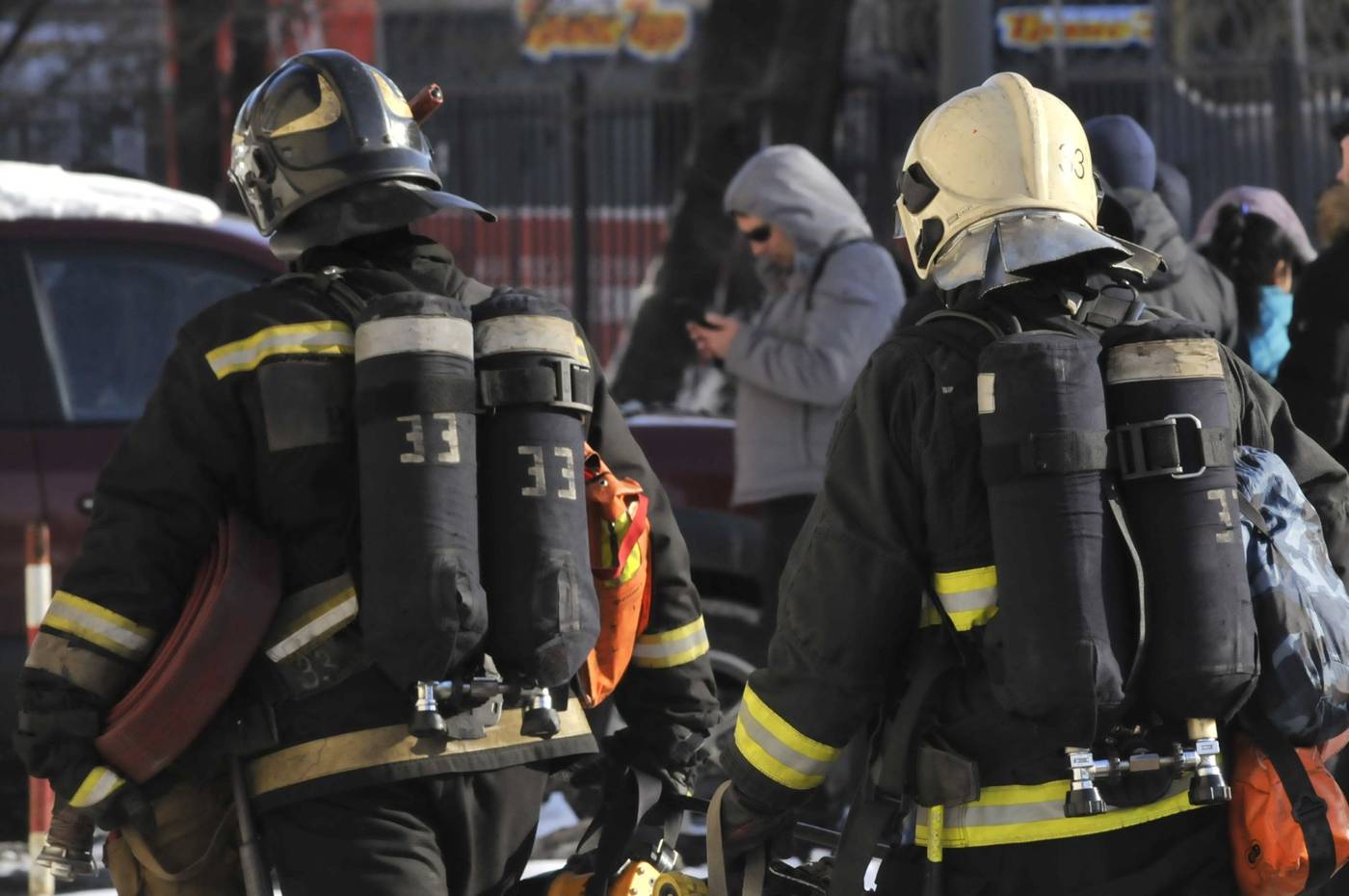 Firefighters face ongoing asbestos exposure risk from older buildings, contaminated gear, and overhaul work, with health…